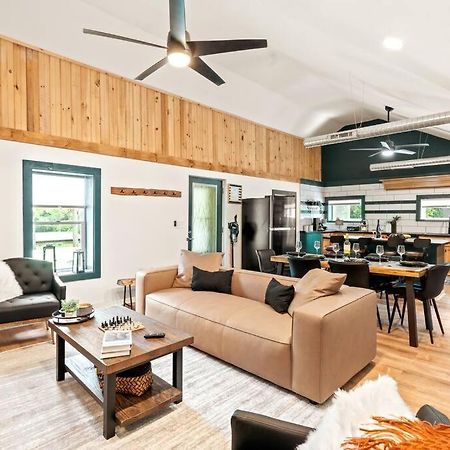The Modern Forge Ny, Honeoye Lake Εξωτερικό φωτογραφία