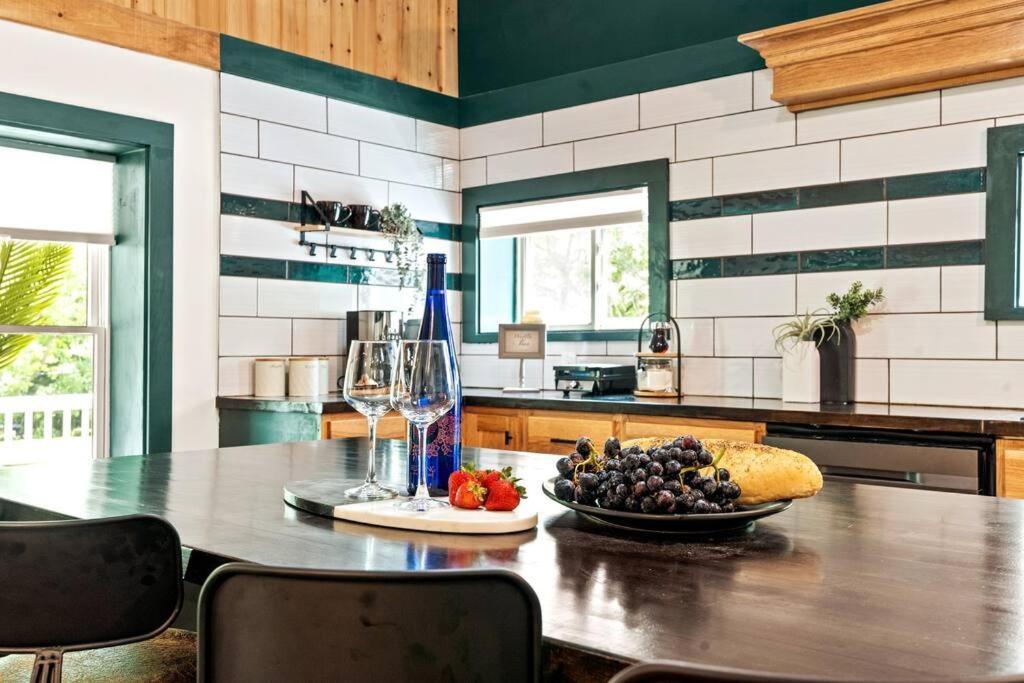 The Modern Forge Ny, Honeoye Lake Εξωτερικό φωτογραφία